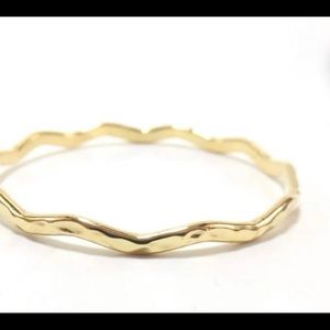 gold plated hawaiian wavy bangle